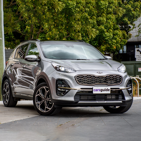 Kia Ceed with factory D1S HID xenon headlights — DHB-D1-LIN ballast direct replacement
